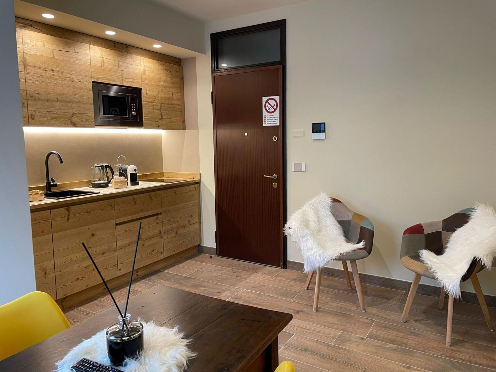 Trilogy Apartment Аоста Екстер'єр фото